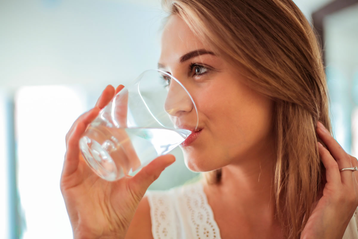 Algunos beneficios de tener filtros de agua en tu hogar u oficina